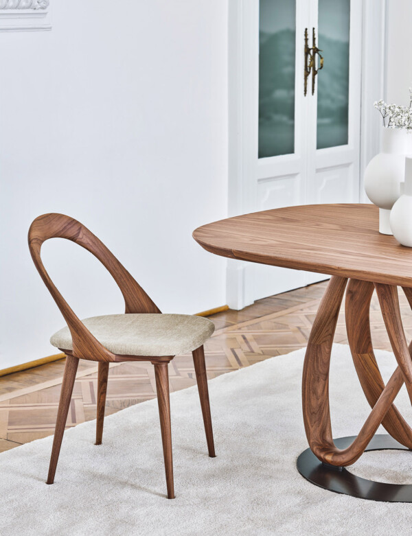 Ester Porada Chaise